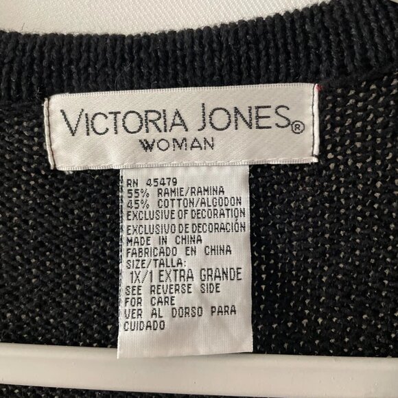 Victoria Jones Womens Black Embroidered Christmas Holiday Sweater Vest Size 1X - Picture 3 of 6